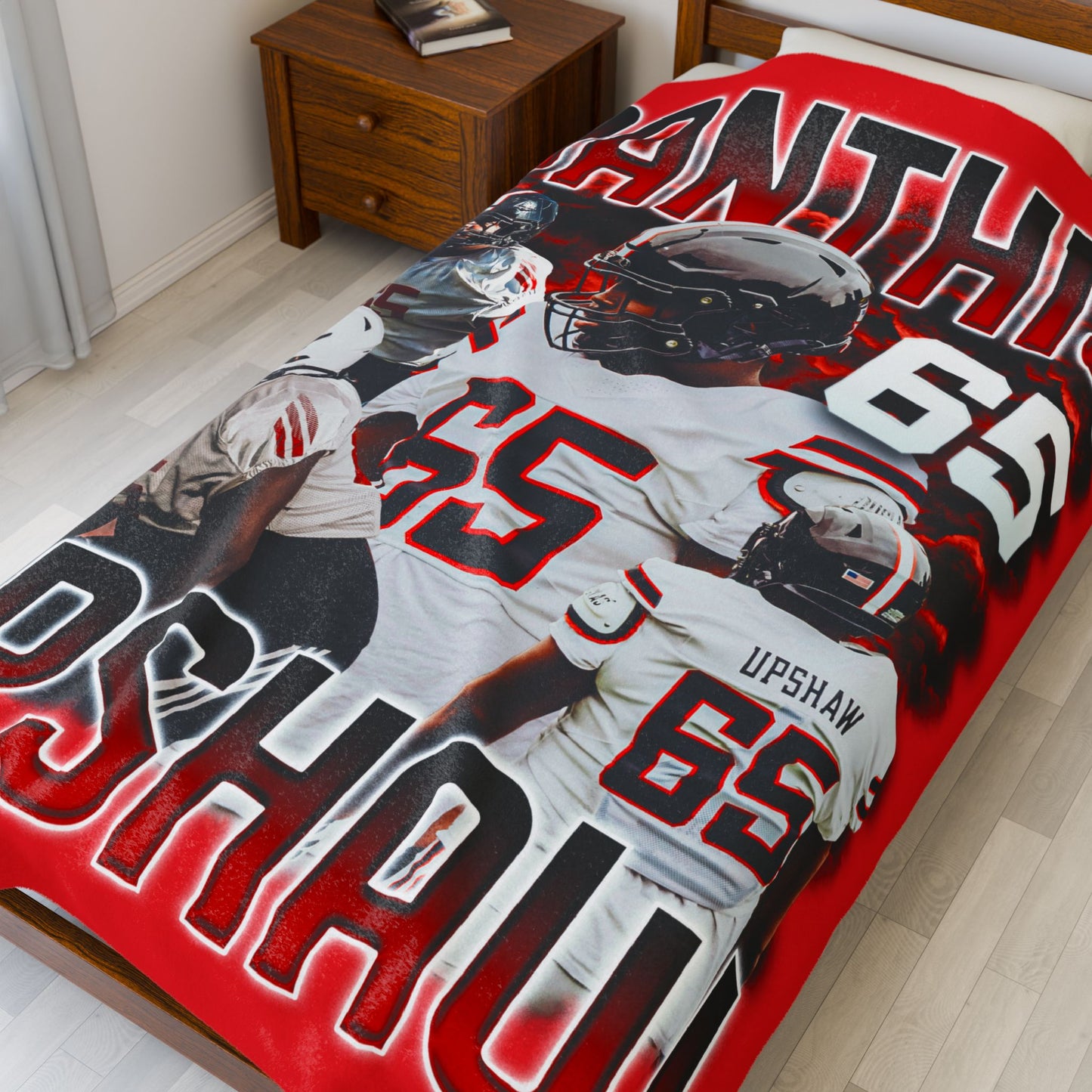 Danthis Upshaw 60"-80" Plush Blanket