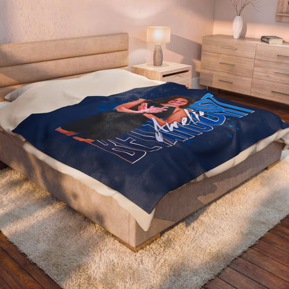 Amelia Betancourt 60"-80" Plush Blanket