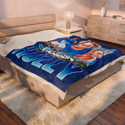 Landon Holly 60"-80" Plush Blanket