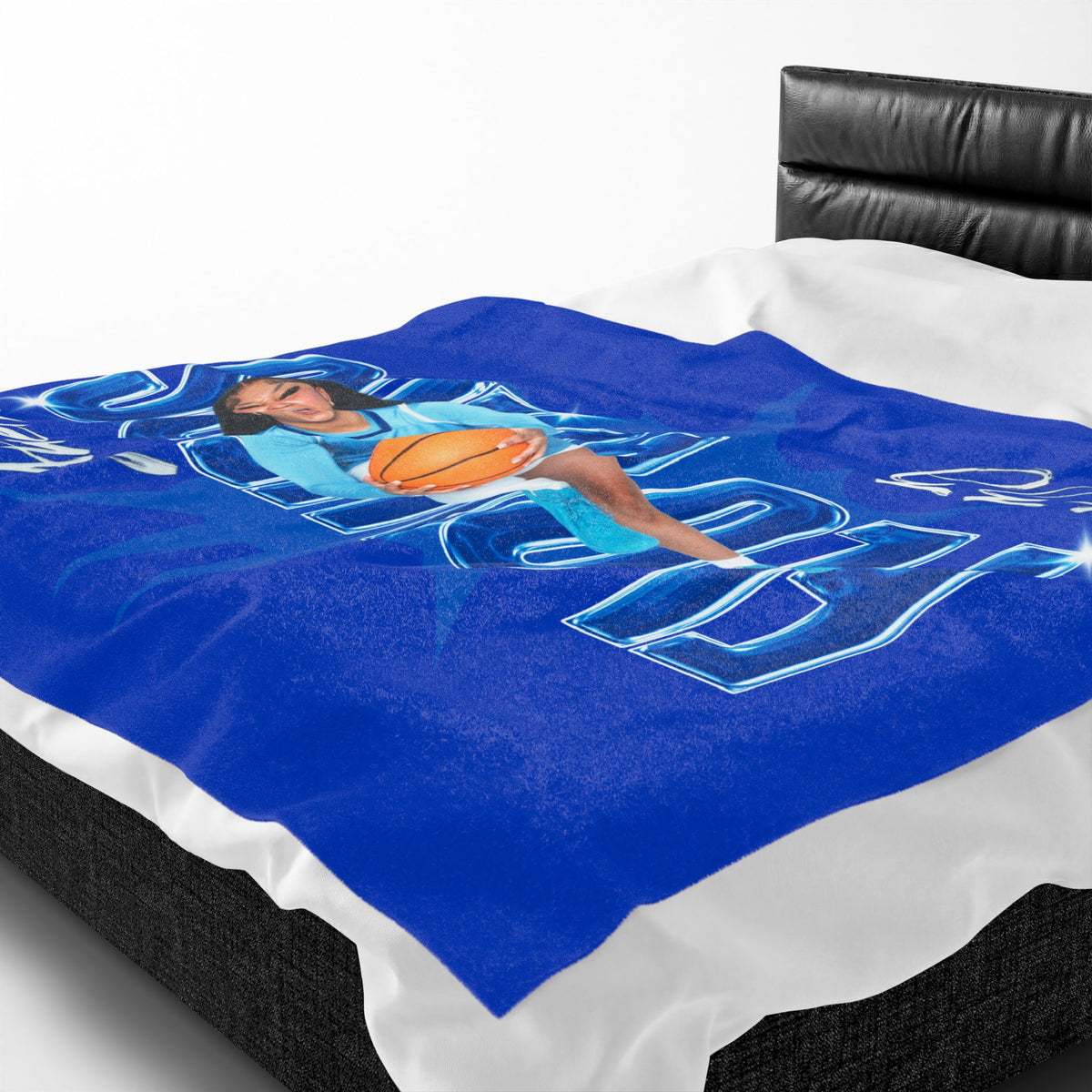 Amerie Flowers 60"-80" Plush Blanket