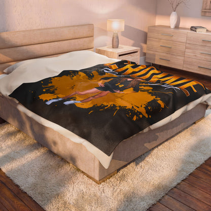 Madi Crowe 60"-80" Plush Blanket