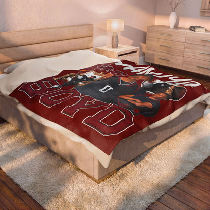 Kaniya Boyd 60"-80" Plush Blanket