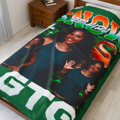 Ze'Kira Snow 60"-80" Plush Blanket