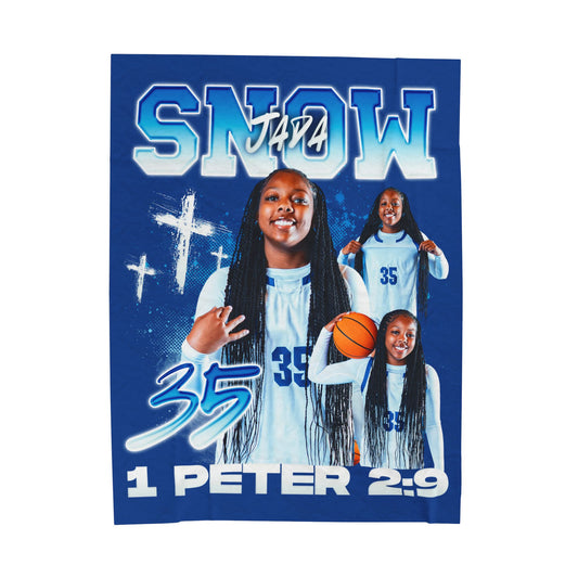 Jada Snow 60"-80" Plush Blanket