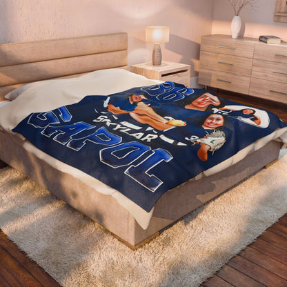 Skylar Gapol 60"-80" Plush Blanket