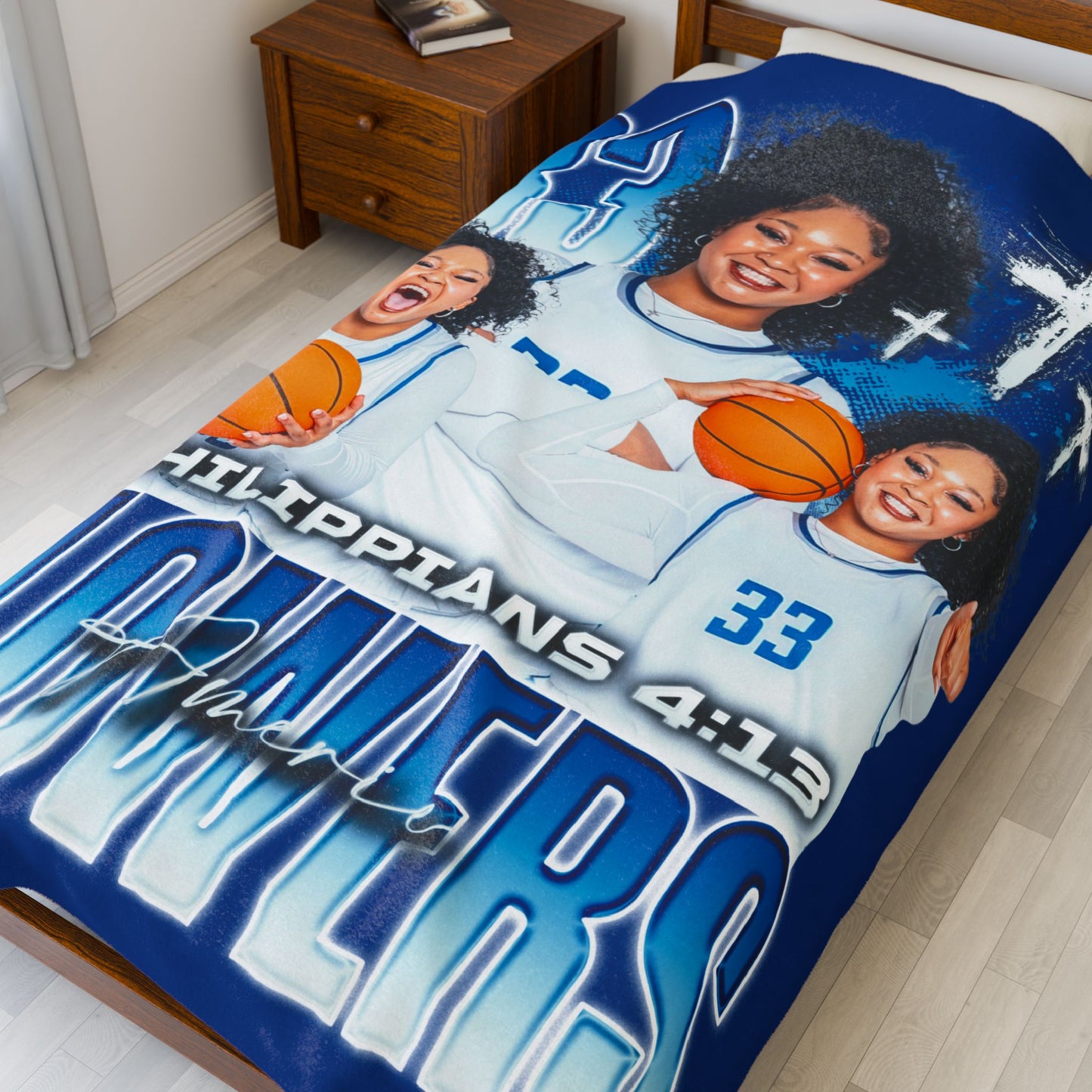 Amerie Flowers 60"-80" Plush Blanket