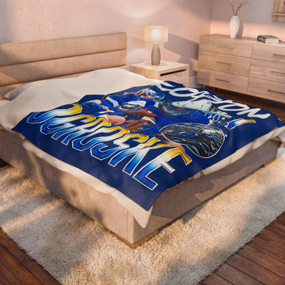 Lofton Ogroske 60"-80" Plush Blanket