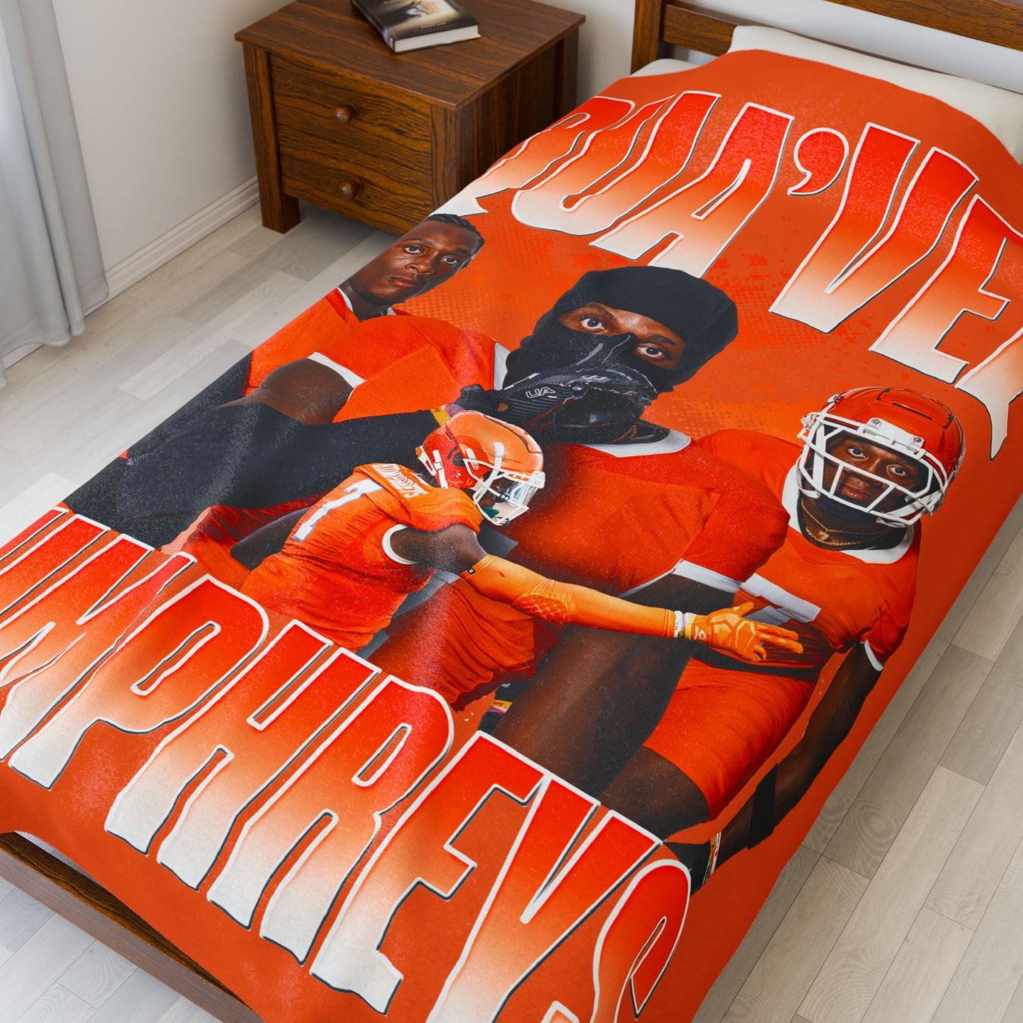 Qua'Vez Humphreys 60"-80" Plush Blanket