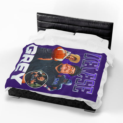 Uelese Grey 60"-80" Plush Blanket