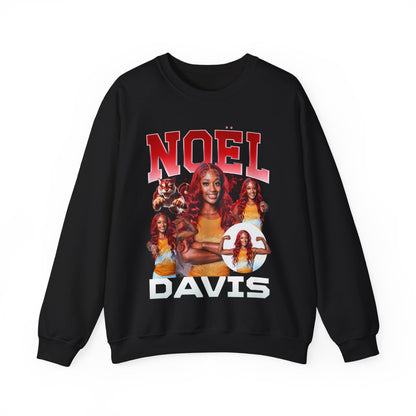 Noël Davis Crewneck Sweatshirt