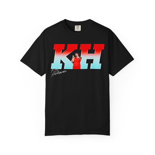 Kirja Hickman Big Initials Premium Tee