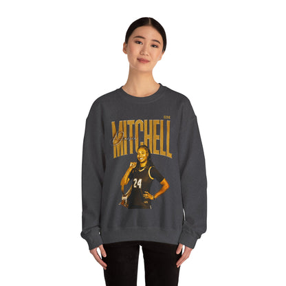 Daisia Mitchell Faded Glory Crewneck Sweatshirt