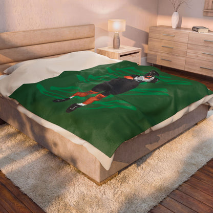 Zeliah Wade 60"-80" Plush Blanket