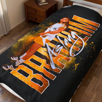 Aslaug Bratheim 60"-80" Plush Blanket