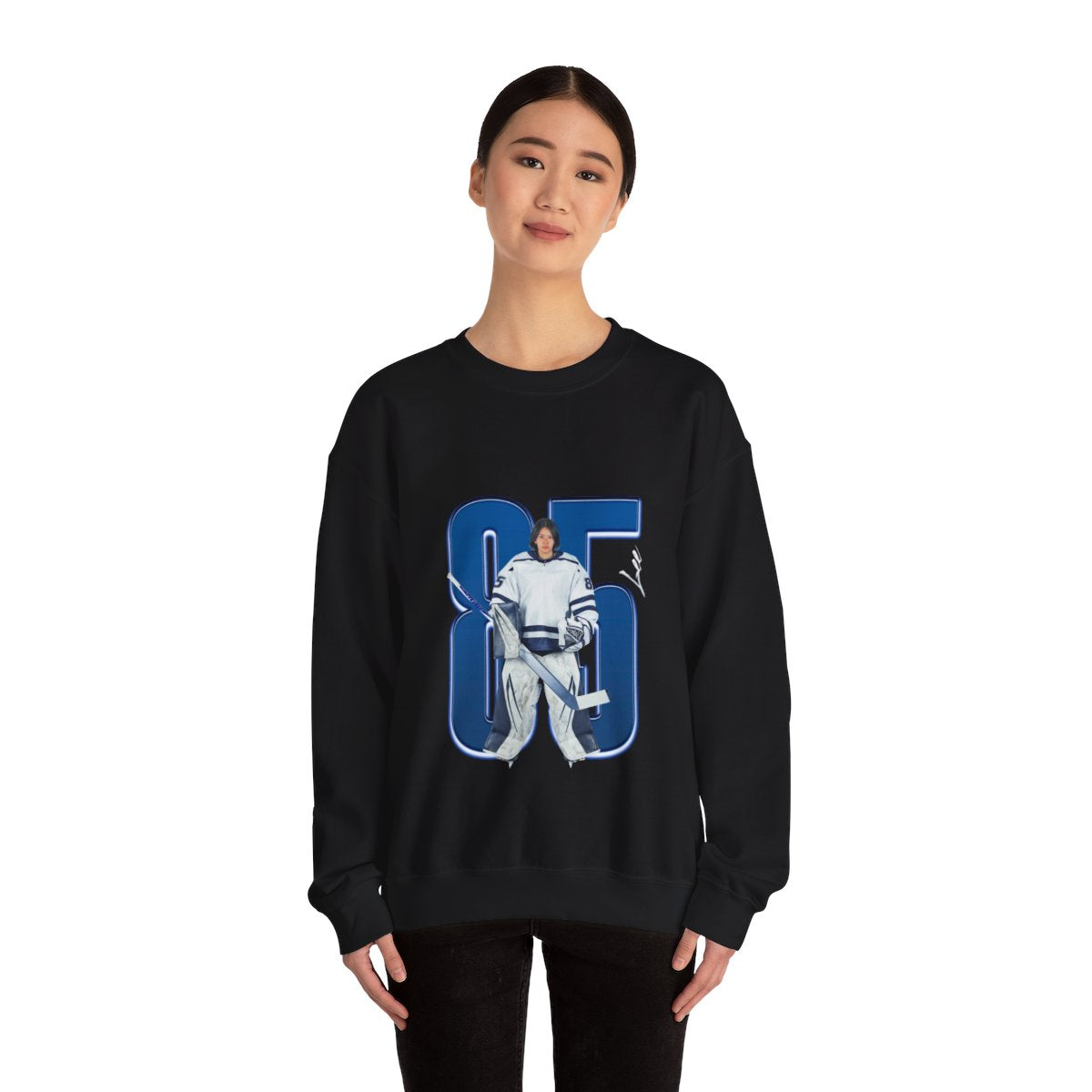 Vera Lee Player Icon Number Crewneck Sweatshirt